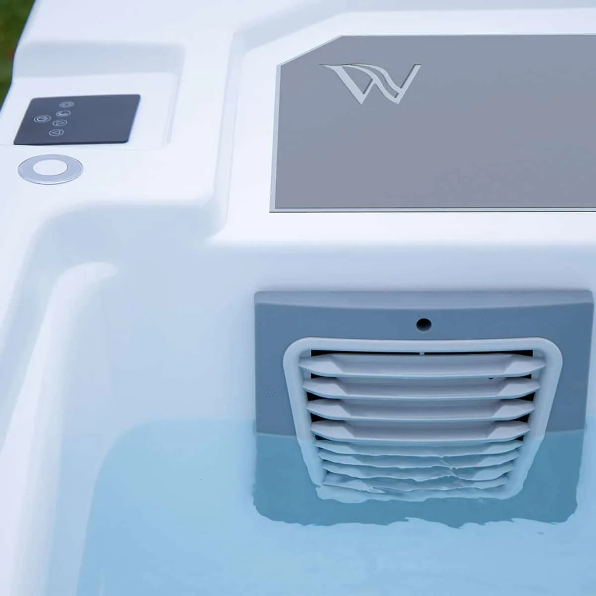 Alaska Cold & Hot Tub