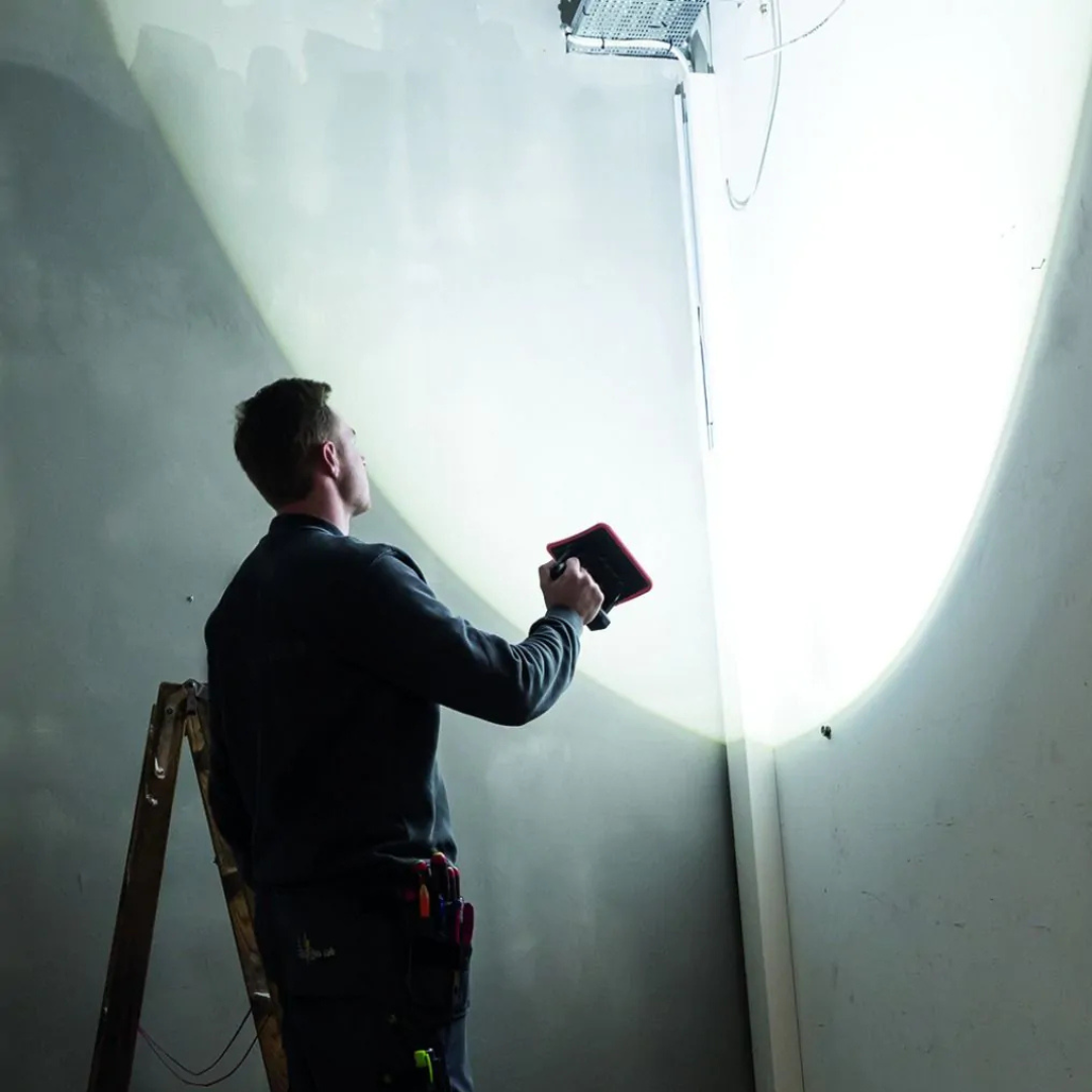 Faro impermeabile a batteria