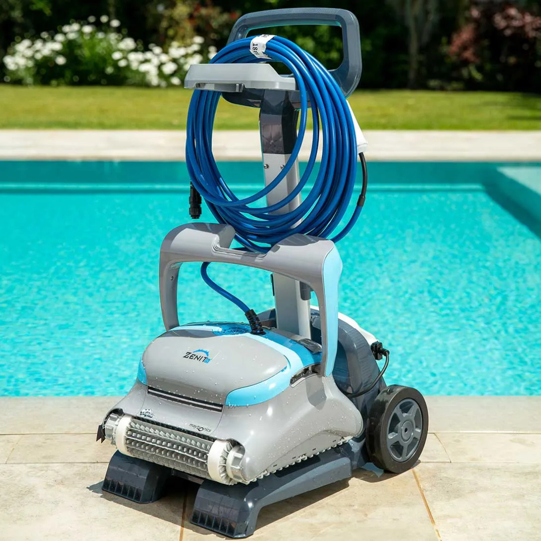 Robot pulitore Dolphin Zenit 15 by Maytronics